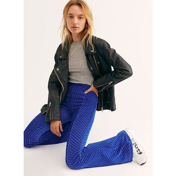 Free People The Slim Pull-On Velvet Flare Pants Blue Small Boho Wide Leg - Picture 7 of 7